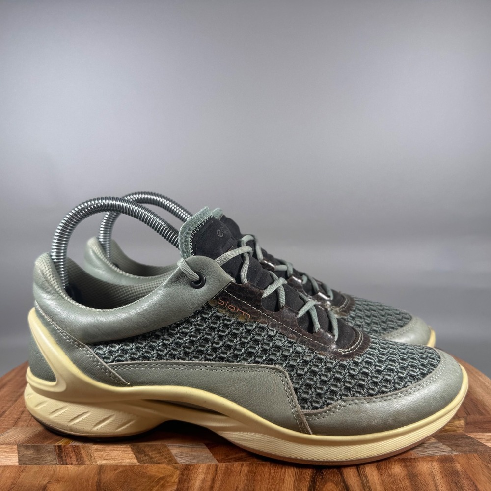 ECCO Biom Fjuel Green Mesh Sneakers Athletic Shoes Women Size 7 EU 38